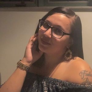 Meet your Posher, Leydi